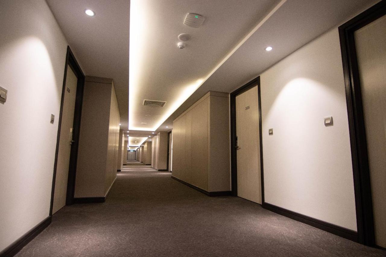Higher Hotel Bandar Seri Begawan Exterior photo