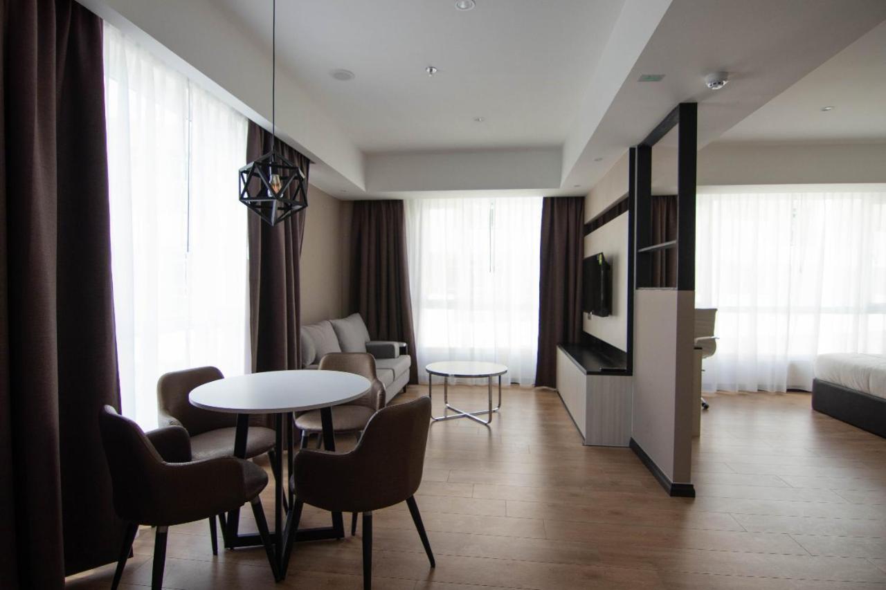 Higher Hotel Bandar Seri Begawan Exterior photo